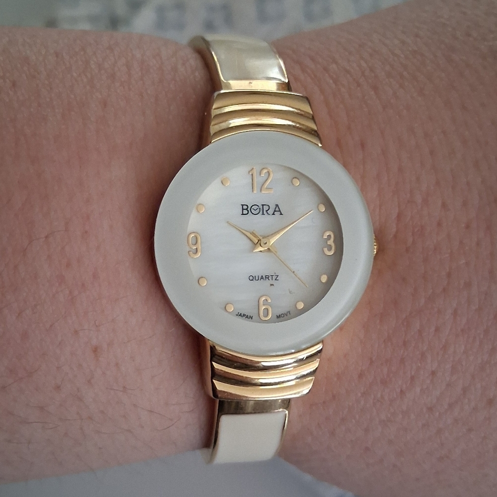 Bora Cuff Watch White Cream Gold Mother Of Pearl Works
